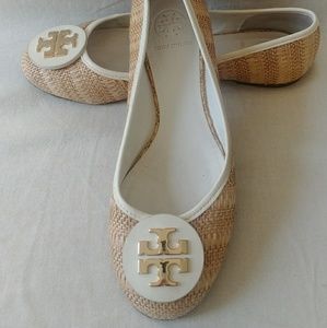  Authentic Tory Burch Reva 
Raffia White
 Flats.